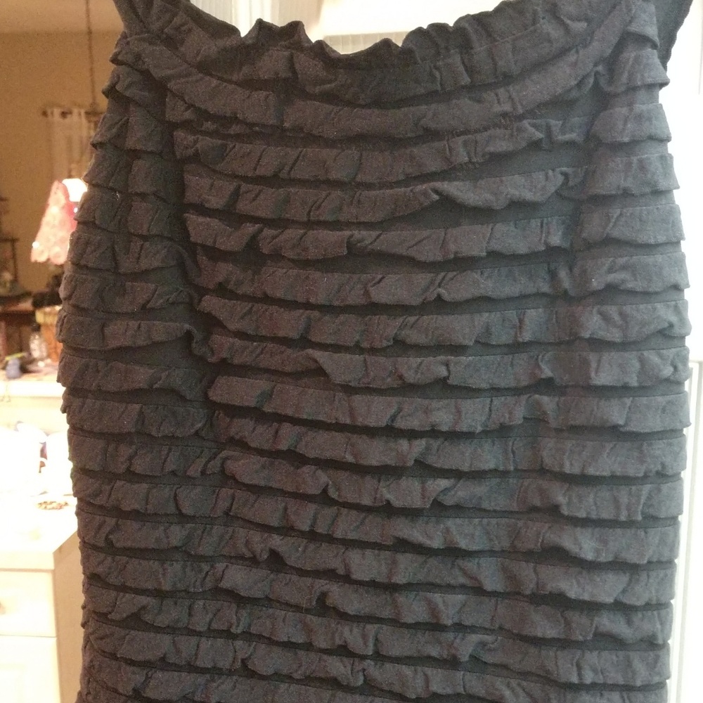 Max Studio Ruffle LBD - Picture 4 of 6